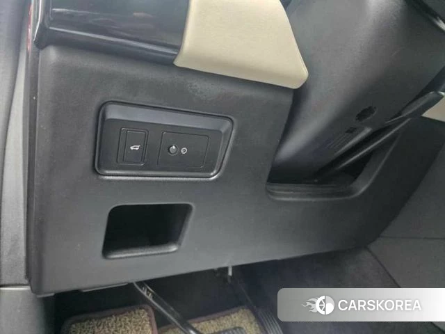 Land Rover Discovery 5 2020 Черный из Кореи, фото 4