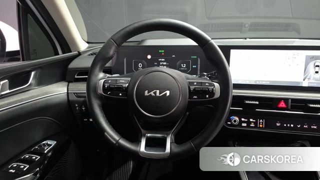 Kia The New K5 Hybrid 3rd generation 2024 Белый из Кореи, фото 4