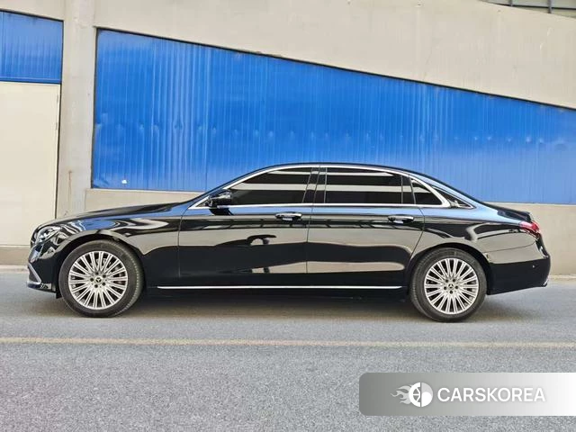 Mercedes-Benz E-class 2022 Черный из Китая, фото 4