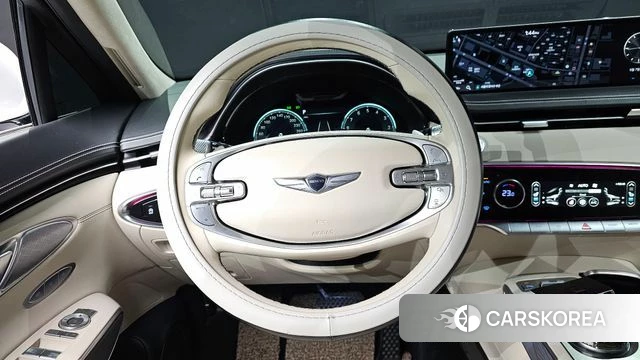 Genesis GV70 2023 Белый из Кореи, фото 4