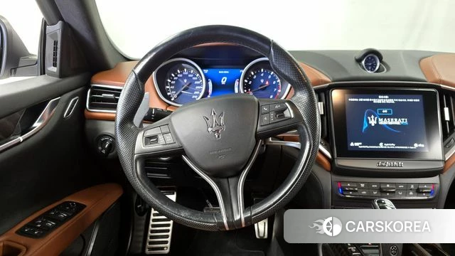 Maserati Ghibli 2020 Белый из Кореи, фото 4