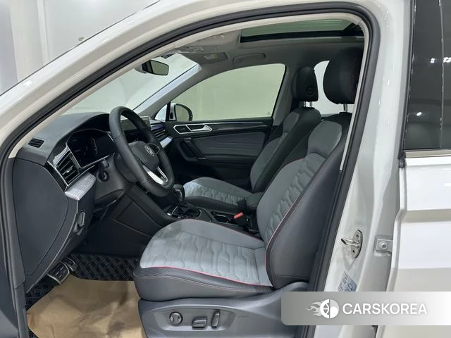 Volkswagen Tiguan L 2022 Белый из Китая, фото 4