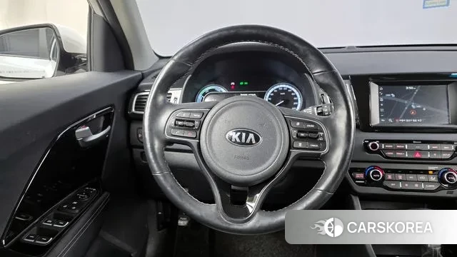 Kia Niro 2019 Белый из Кореи, фото 4