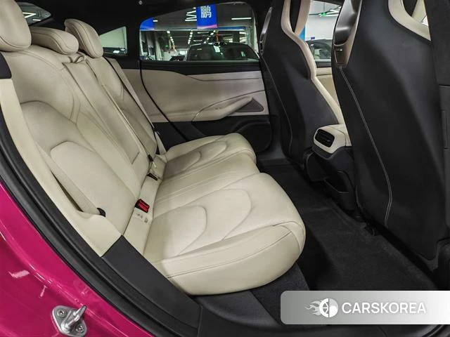 Xiaomi Car Xiaomi SU7 2025 Красный из Китая, фото 4