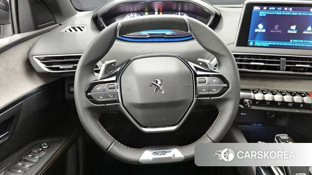 Peugeot 5008 second generation 2022 Белый из Кореи, фото 4