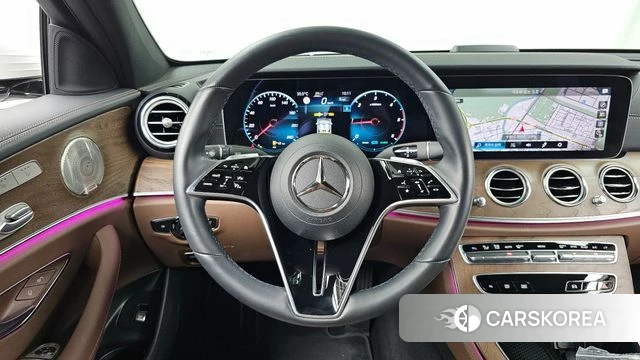 Mercedes-Benz E-Class W213 2023 Белый из Кореи, фото 4