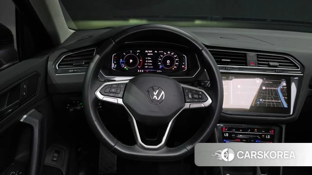 Volkswagen Tiguan second Generation 2022 Черный из Кореи, фото 4