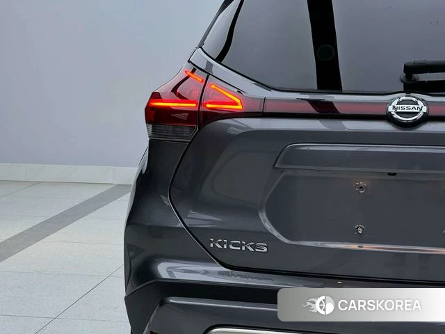 Nissan Jinke 2023 Темно-серый из Китая, фото 4
