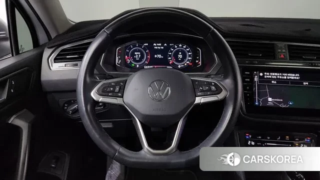 Volkswagen Tiguan Allspace 2022 Белый из Кореи, фото 4