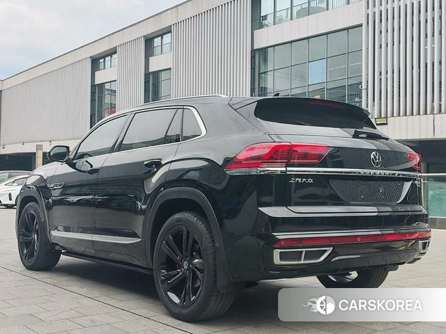 Volkswagen Tourang 2021 Черный из Китая, фото 4