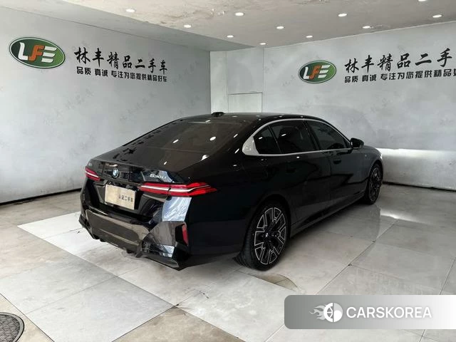 BMW 5 series 2025 Черный из Китая, фото 4