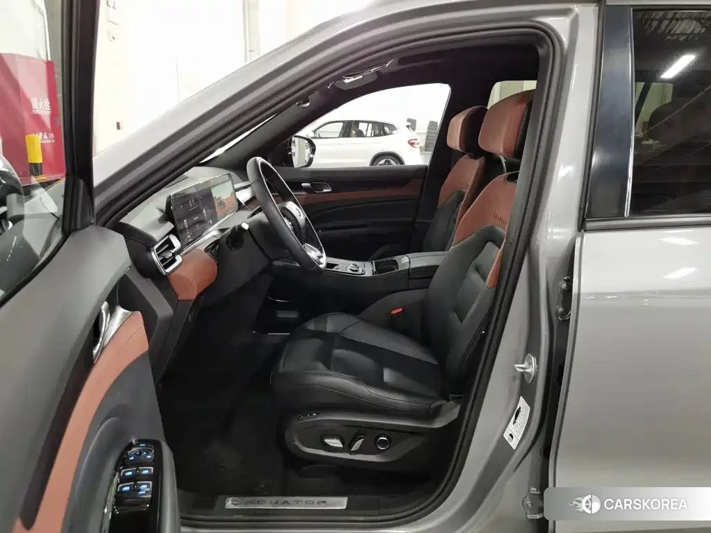 Ford Equator 2025 Silver/gray из Китая, фото 4