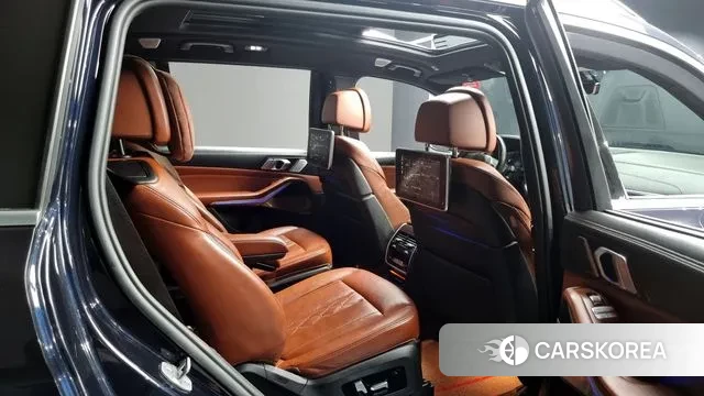 BMW X7 (G07) 2021 Черный из Кореи, фото 4