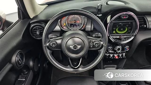 Mini Cooper D 2018 Красный из Кореи, фото 4