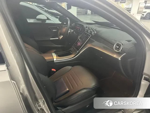 Mercedes-Benz C-Class W206 2022 Серебряный из Кореи, фото 4