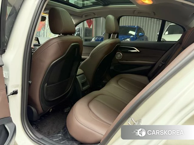 BMW 1 series 2021 Белый из Китая, фото 4