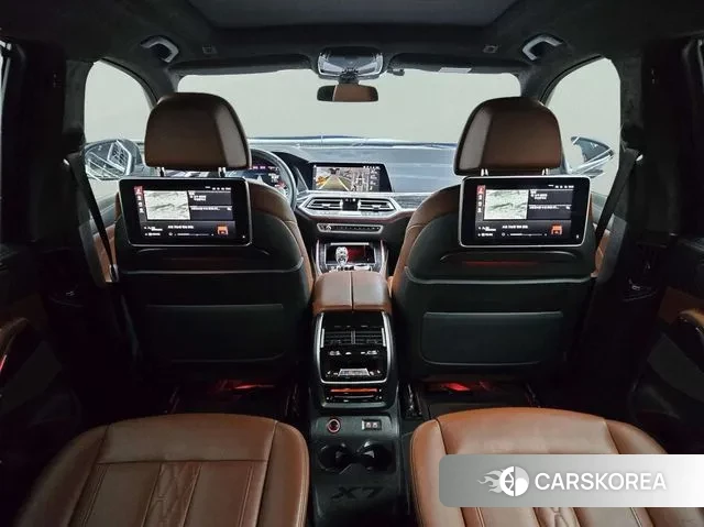 BMW X7 (G07) 2022 Черный двухцветный из Кореи, фото 4