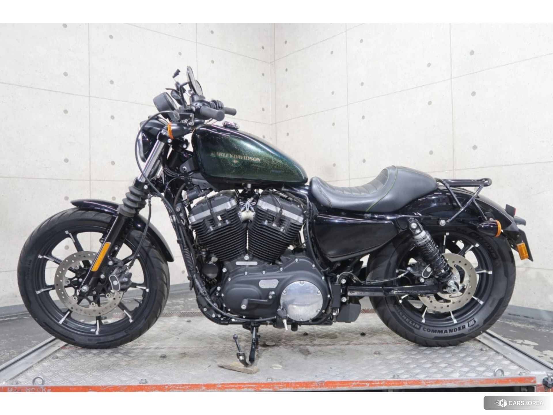 Harley-Davidson Sportster XL883N 2018 из Японии