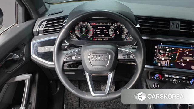 Audi Q3 (F3) 2022 Серый из Кореи, фото 4