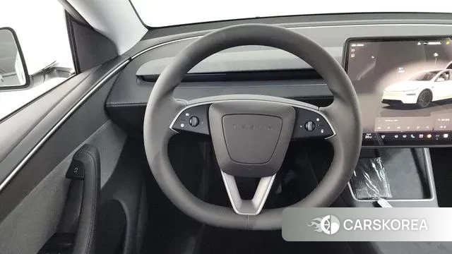 Tesla Model Y 2025 Белый из Кореи, фото 4