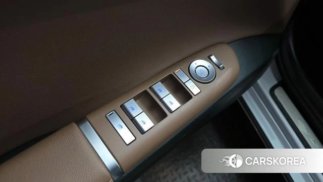 Hyundai Grandeur Hybrid (GN7) 2023 Белый из Кореи, фото 4