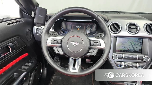 Ford Mustang 2022 Белый из Кореи, фото 4