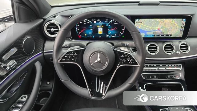 Mercedes-Benz E-Class W213 2023 Белый из Кореи, фото 4