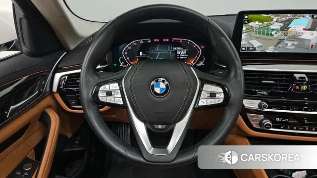 BMW 5 Series (G30) 2023 Белый из Кореи, фото 4