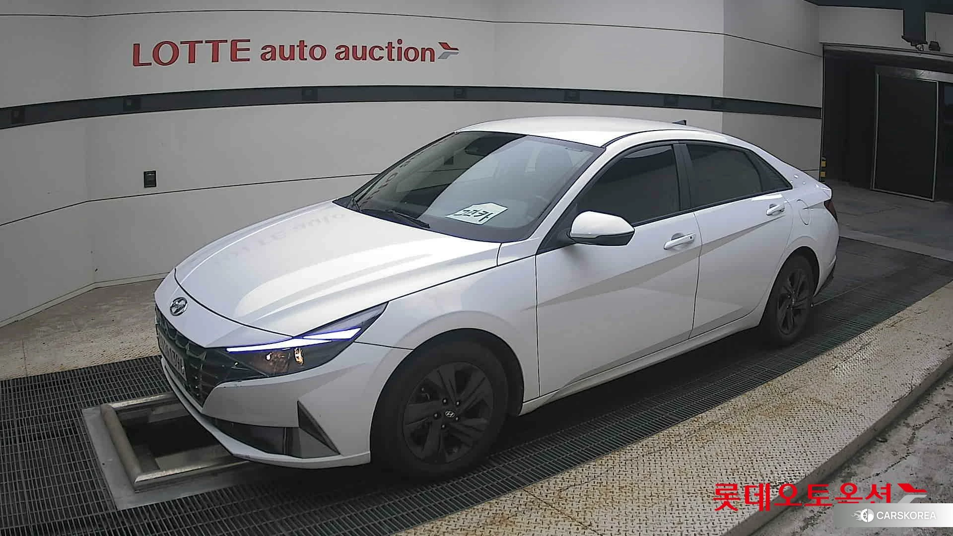 Hyundai Avante Hybrid 2022 Polar White из Кореи, фото 4