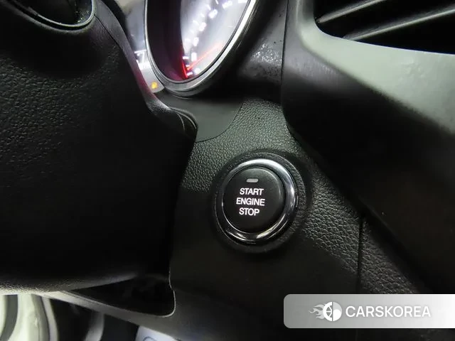 Ssangyong Tivoli Air 2018 Белый из Кореи, фото 4