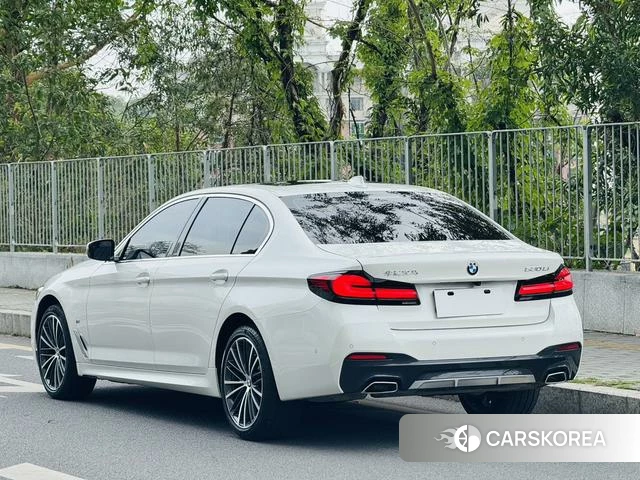 BMW 5 series 2023 Белый из Китая, фото 4