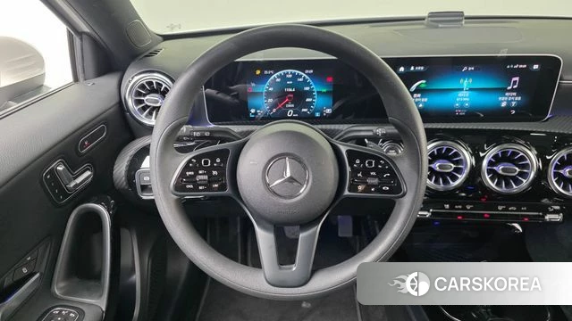 Mercedes-Benz A-Class W177 2020 Белый из Кореи, фото 4