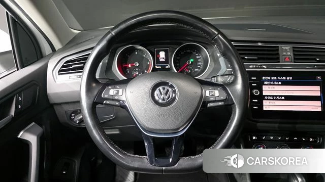 Volkswagen Tiguan second Generation 2020 Белый из Кореи, фото 4