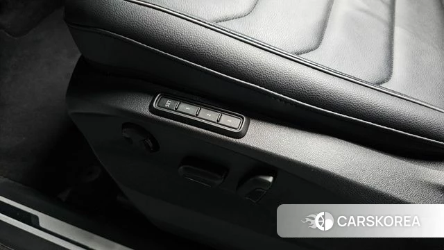 Volkswagen Tiguan second Generation 2022 Белый из Кореи, фото 4