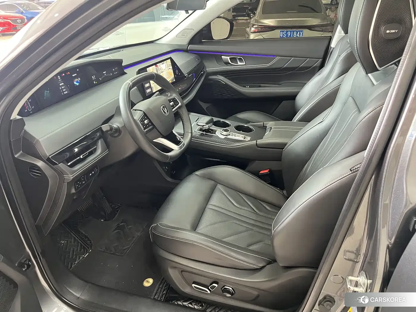 Chang'an Changan UNI-K 2024 Silver/gray из Китая, фото 4
