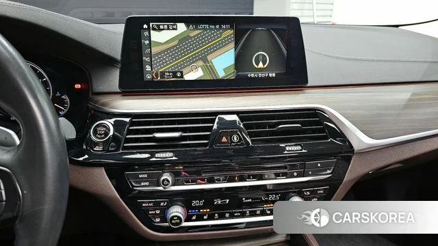 BMW 5 Series (G30) 2018 Черный из Кореи, фото 4