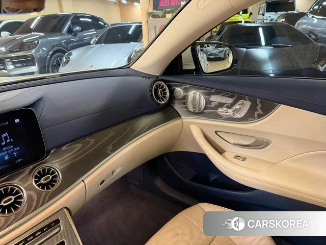 Mercedes-Benz E-Class W213 2021 Белый из Кореи, фото 4