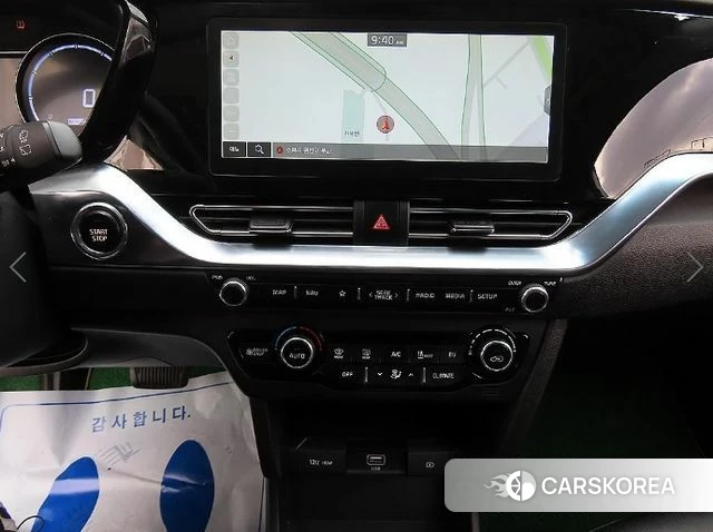 Kia Niro Plus 2022 Белый из Кореи, фото 4