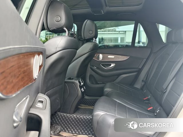 Mercedes-Benz GLC 2021 Белый из Китая, фото 4