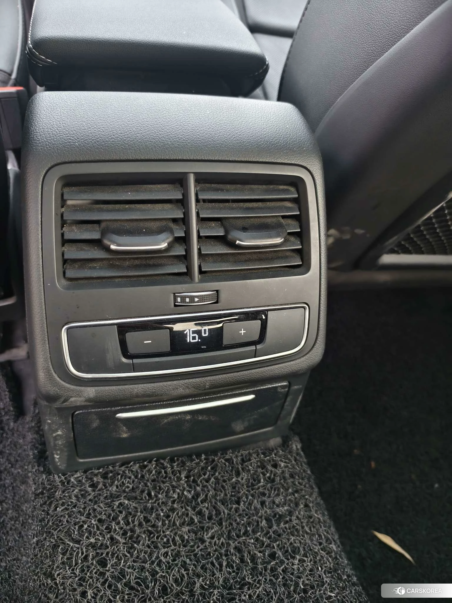 Audi A4L 2020 Белый из Китая, фото 4