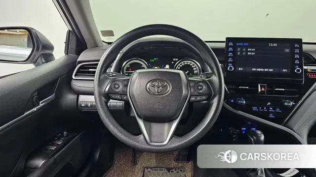 Toyota Camry (XV70) 2022 Белый из Кореи, фото 4