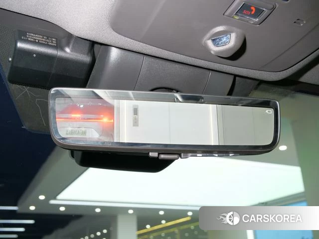 Toyota Grevia 2023 Черный из Китая, фото 4