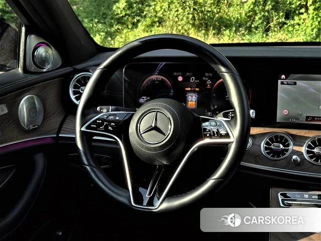 Mercedes-Benz E-Class W213 2021 Черный из Кореи, фото 4