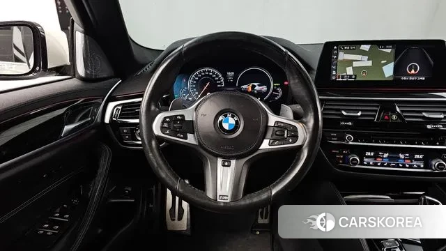 BMW 5 Series (G30) 2018 Белый из Кореи, фото 4