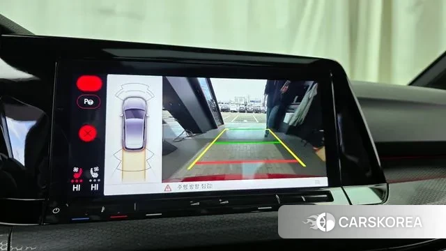 Volkswagen Golf 8th Generation 2022 Красный из Кореи, фото 4