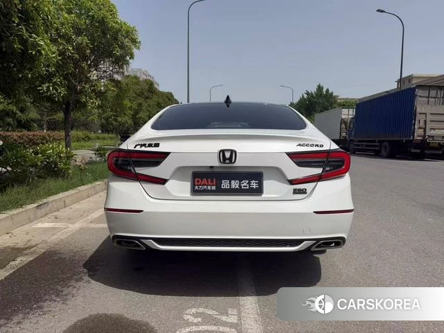 Honda Accord 2023 Белый из Китая, фото 4
