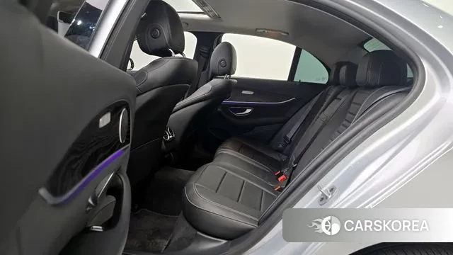 Mercedes-Benz E-Class W213 2020 Серебристо-серый из Кореи, фото 4