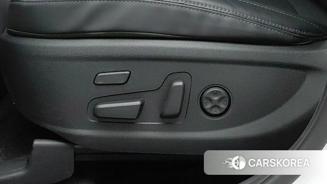 Hyundai The New Santa Fe 2023 Белый из Кореи, фото 4