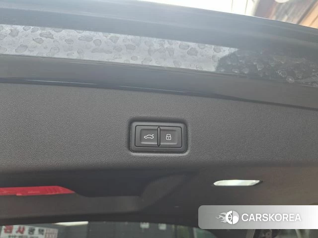 Audi Q5 (80A) 2025 Черный из Кореи, фото 4