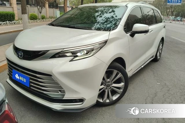 Toyota Saina 2024 Белый из Китая, фото 4